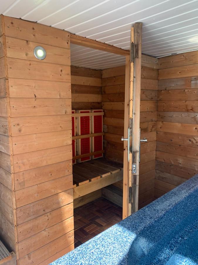 Family Holiday Home Μπλάκπουλ Εξωτερικό φωτογραφία